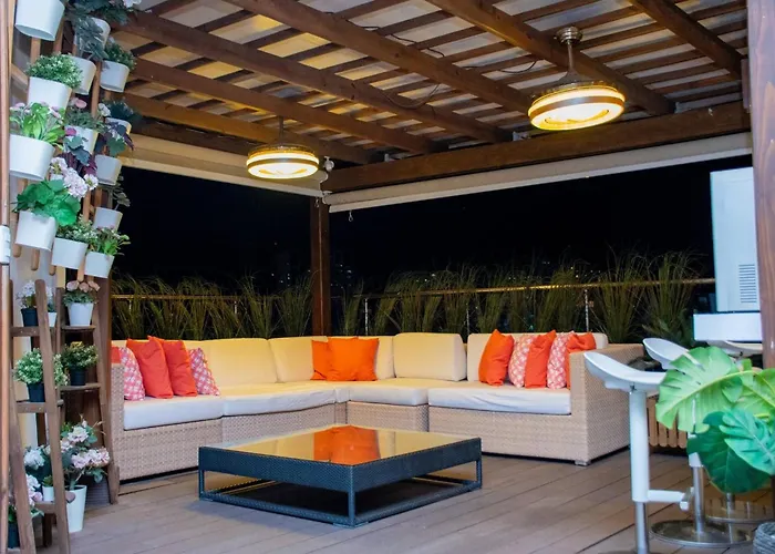 8Br Penthouse Jacuzzi, Pool Table Terrace
